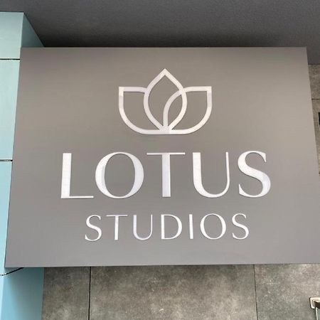 Lotus Studios Mamaia Exteriör bild